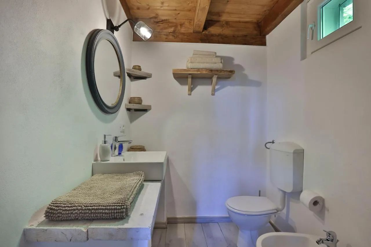 Bacialupo Foresteria Montecalvo Versiggia